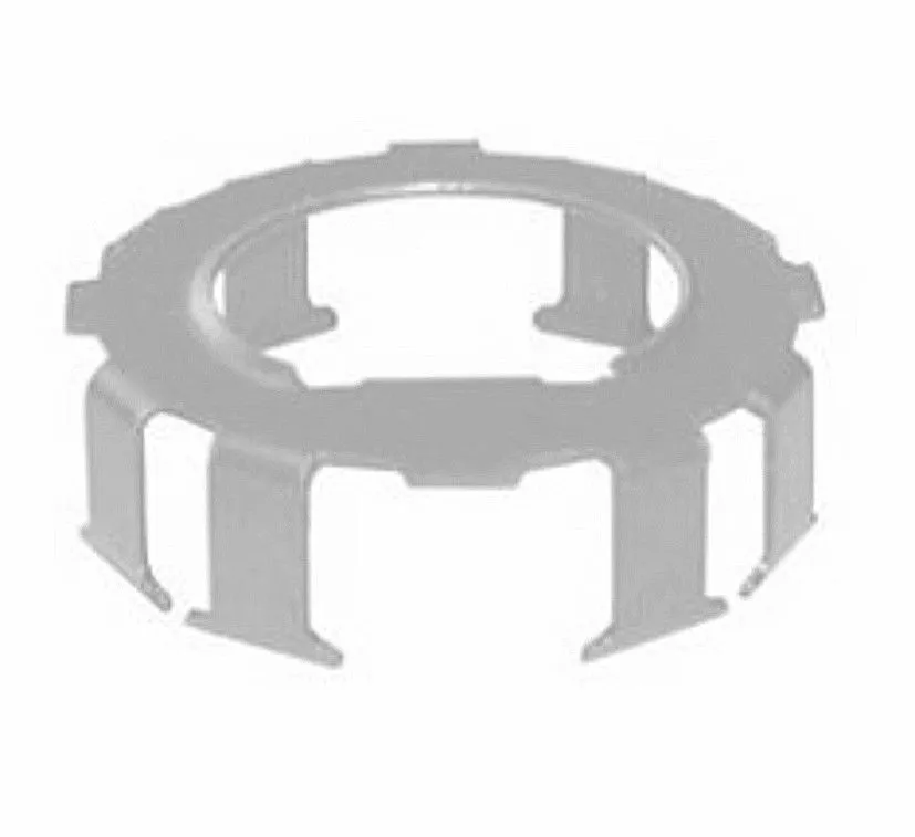Axle nut retainer cage